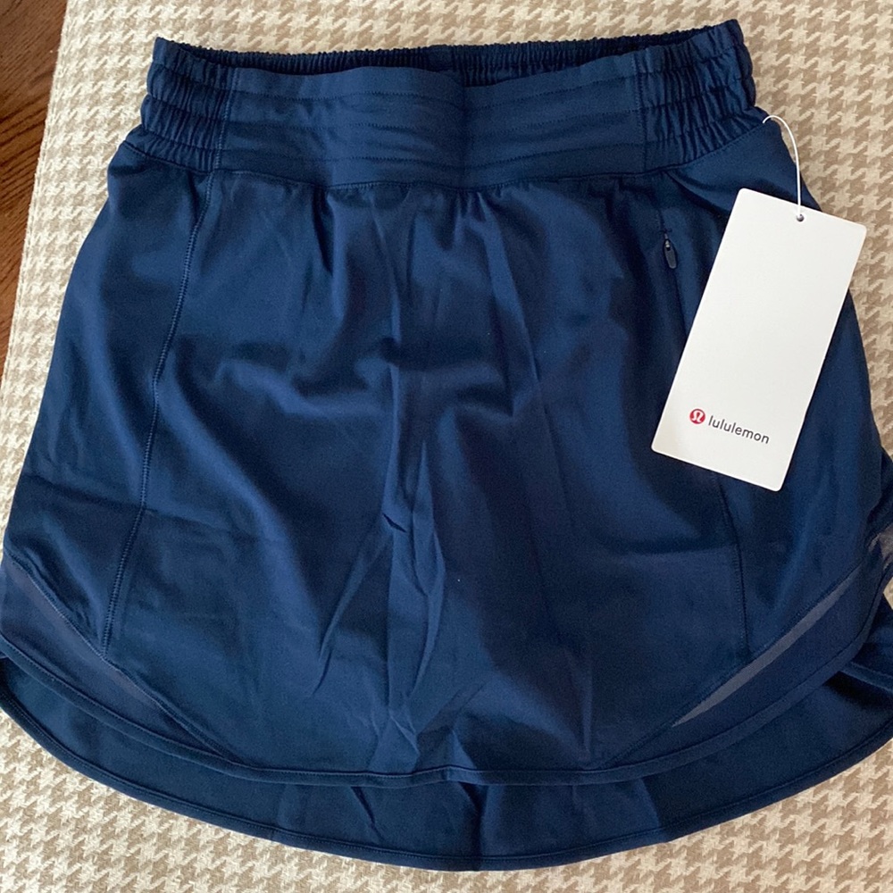Lulu skirt NWT